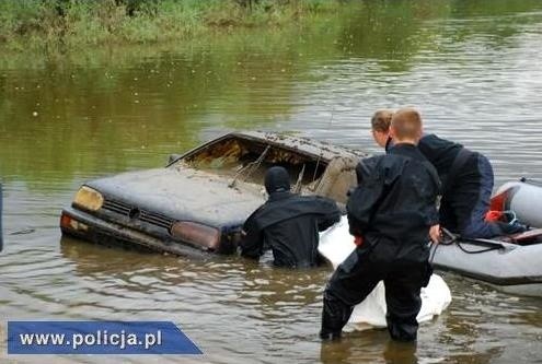 Zaginięcie Iwony Wieczorek. Znaleziono zwłoki podczas poszukiwań 19-latki (wideo, zdjęcia)