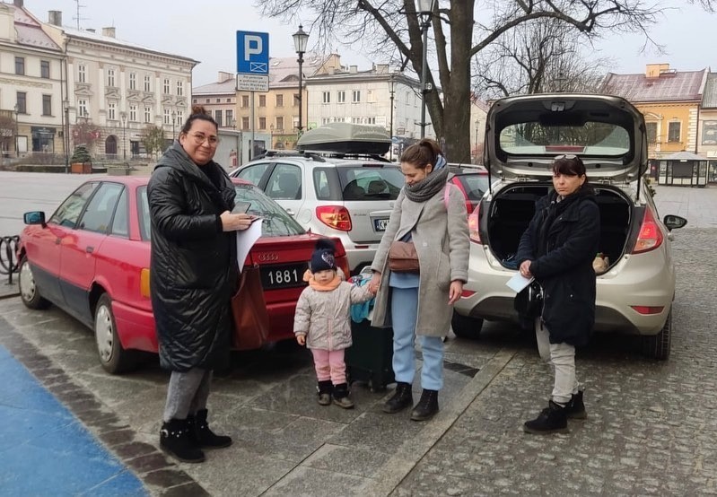 Uchodźcy z Ukrainy napływają do Wadowic. Znajdują tu...