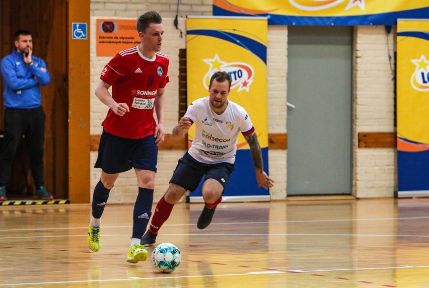 Futsal Szczecin - LZS Bojano 8:2. Cztery bramki w minutę. ZDJĘCIA