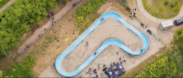 Tak wyglądały zawody dowhill w Krynicy-Zdroju. W ramach Igrzysk Europejskich ma powstać tor MTB, tor do jazdy równoległej oraz dwa pumptracki