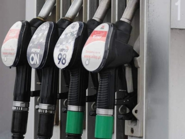 Kłótnia o stację paliw w KargowejOd 20 grudnia ub.r. kierowcy nie mogą w Kargowej zatankować paliwa.