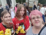  "Żonkilowe pola nadziei" w Ostrowcu. Zebrano ponad 9 tysięcy złotych dla hospicjum 