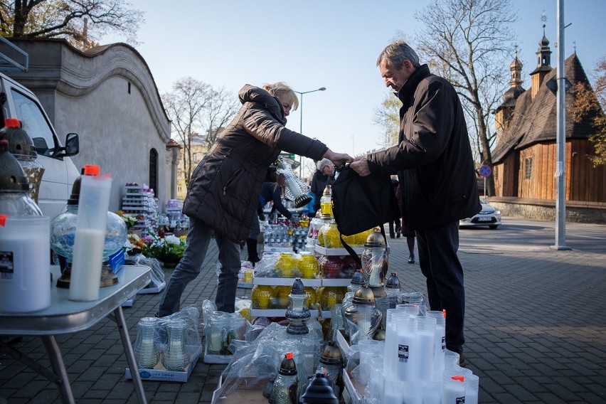 Wszystkich Świętych 2019. Stary Cmentarz w Tarnowie[ZDJĘCIA]