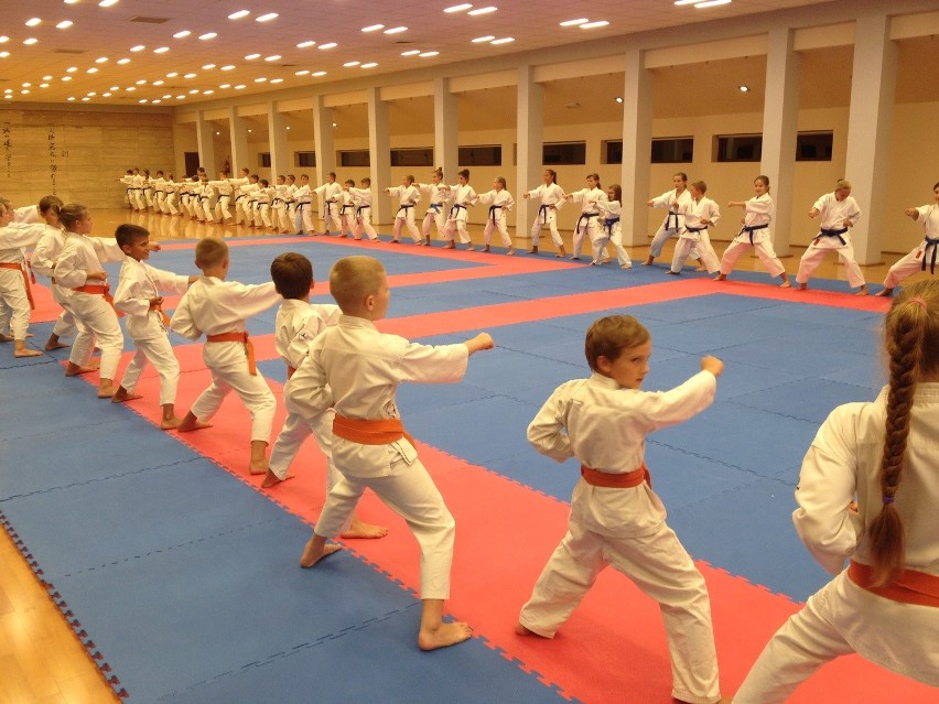 Młodzi karatecy trenowali nawet siedem godzin dziennie