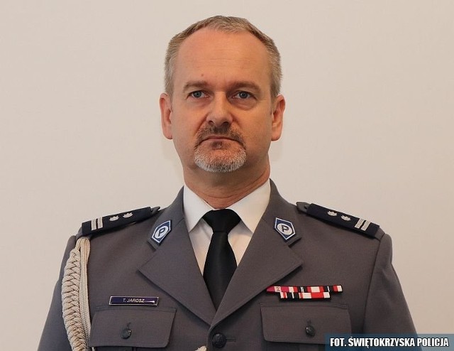 Na kolejnych slajdach oświadczenie majątkowe Tomasza Jarosza, szefa Komendy Powiatowej Policji w Skarżysku-Kamiennej >>>>