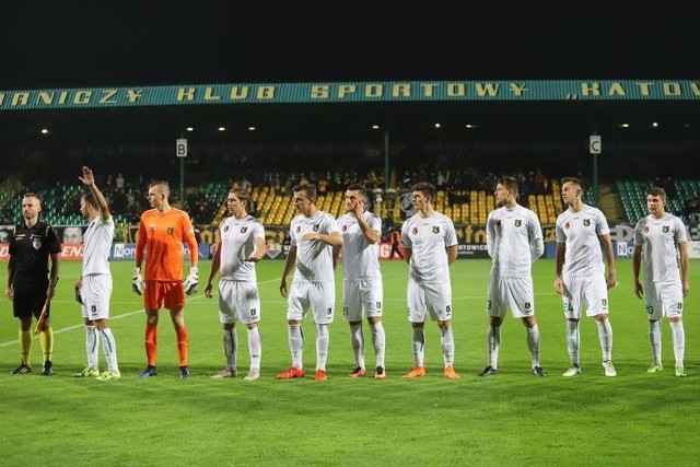 Piłkarze Stali podczas meczu w Katowicach