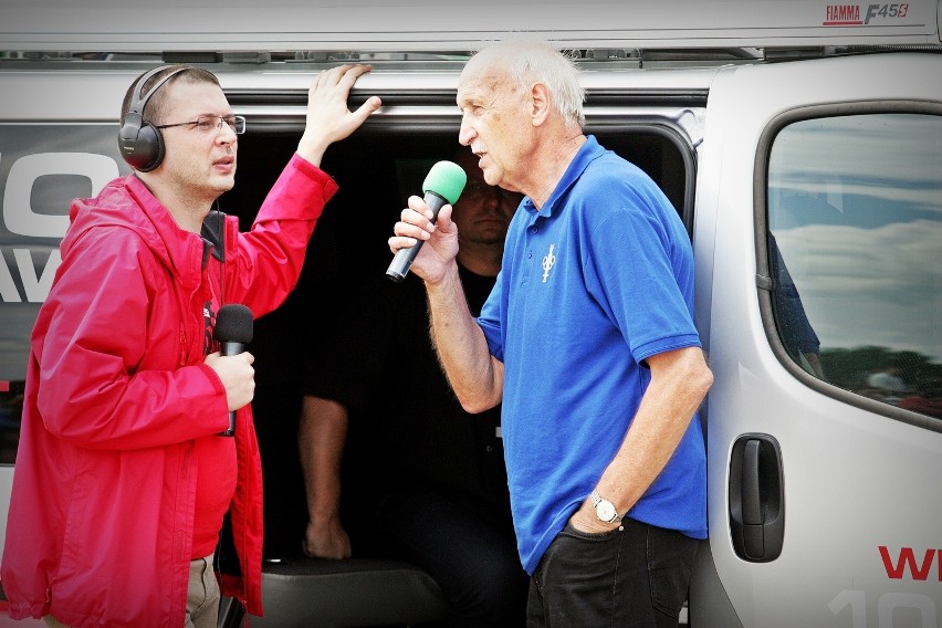 Podczas Pikniku Olimpijskiego, przesłuchiwany przez red....