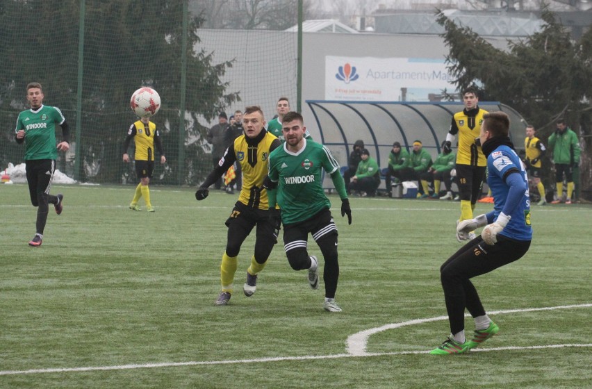 Radomiak w sobotę zagrał w Radomiu dwa sparingi. Zieloni pokonali drugoligową Siarkę Tarnobrzeg i trzecioligową Victorię Sulejówek