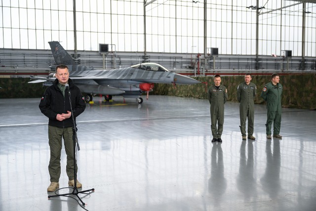 Kontrakt na 32 wielozadaniowe samoloty bojowe F-35A za 4,6 mld dolarów został podpisany w styczniu 2020 roku.