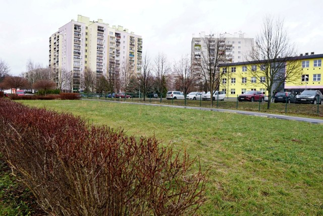 Plac zabawa powstanie na terenie Park Centralny na Felinie, czyli zielonej przestrzeni pomiędzy ulicami Wł. Jagiełły i Zygmunta Augusta.