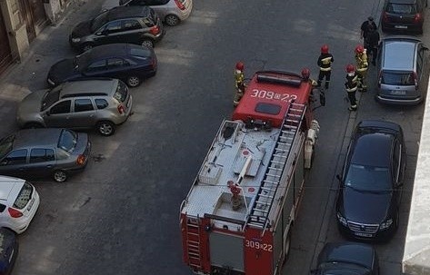 Znów chemiczny zapach na Komuny Paryskiej