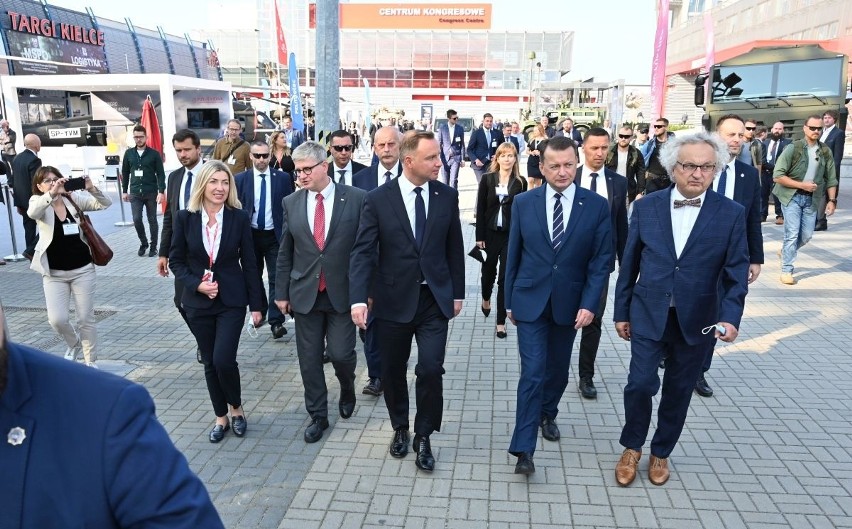 Prezydent Andrzej Duda podczas wtorkowej wizyty w Targach...