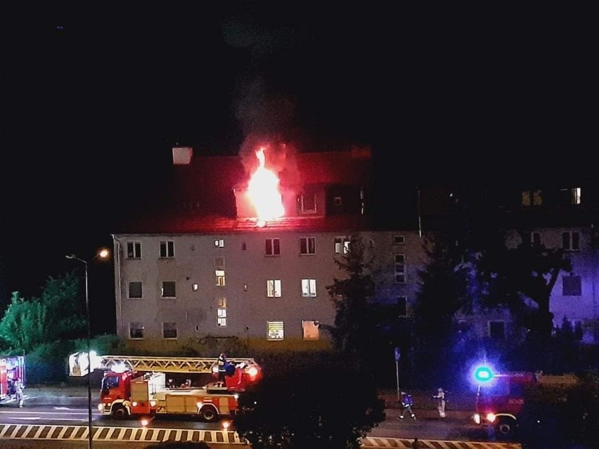 Tragiczny pożar przy ul. Pilczyckiej we Wrocławiu. Jedna osoba nie żyje, są też ranni
