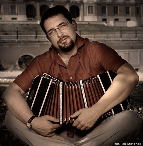 Klaudiusz Baran to wybitny polski akordeonista.