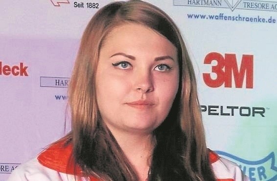 Agata Nowak to czołowa polska zawodniczka w strzelectwie.  