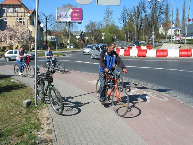 Rondo im. A. Antkiewicza spójne z centrum miasta, ale bez połączenia pieszo – rowerowego w kierunku ul. Gdańskiej