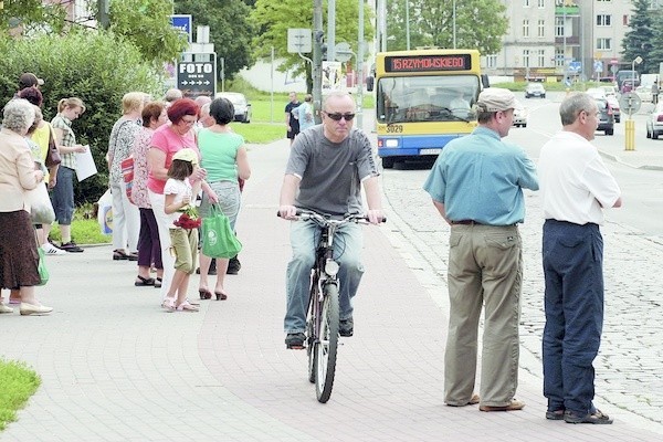 Po ul. Wolności w Słupsku nie można już jeździć rowerem. Zarówno na chodniku jak i na ulicy obowiązuje zakaz jazdy jednośladów.