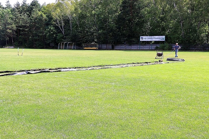 Psary stawiają na stadiony i je remontują ZDJĘCIA