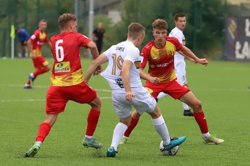 ŁKS Probudex Łagów zremisował z Koroną II Kielce 1:1.