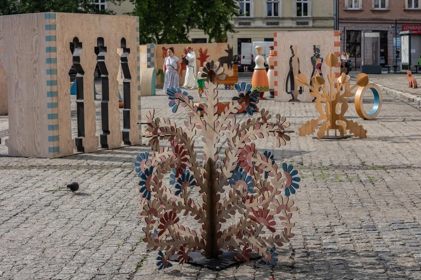 Kraków. Słynna duńska firma za miesiąc zaproponuje metamorfozę placu Wolnica. Miała tylko dwa dni na badania. Szansa czy marketing?