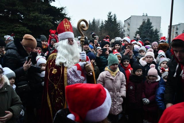 Spotkanie ze Świętym Mikołajem w Ożarowie.