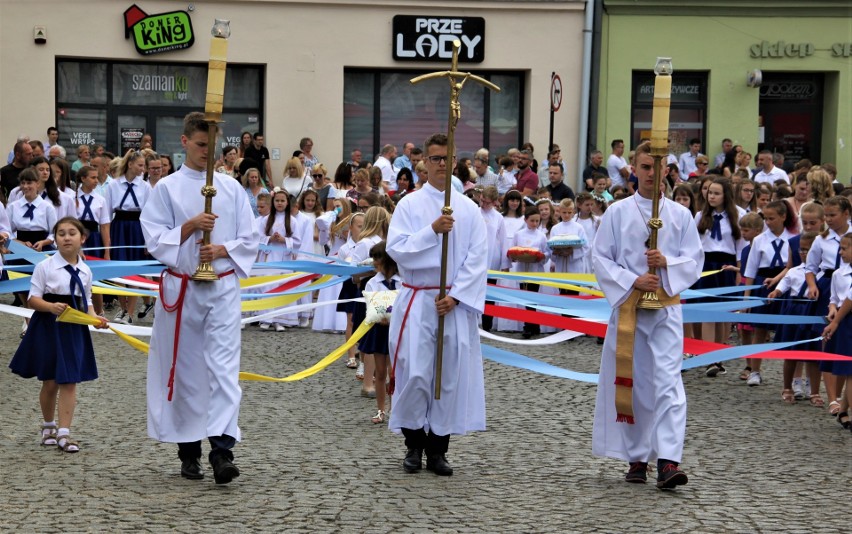 Procesja Bożego Ciała jak zwykle zgromadziła na sądeckim...