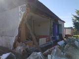 W Charzynie zawaliła się ściana budynku mieszkalnego. Mieszkańcy stracili dach nad głową 