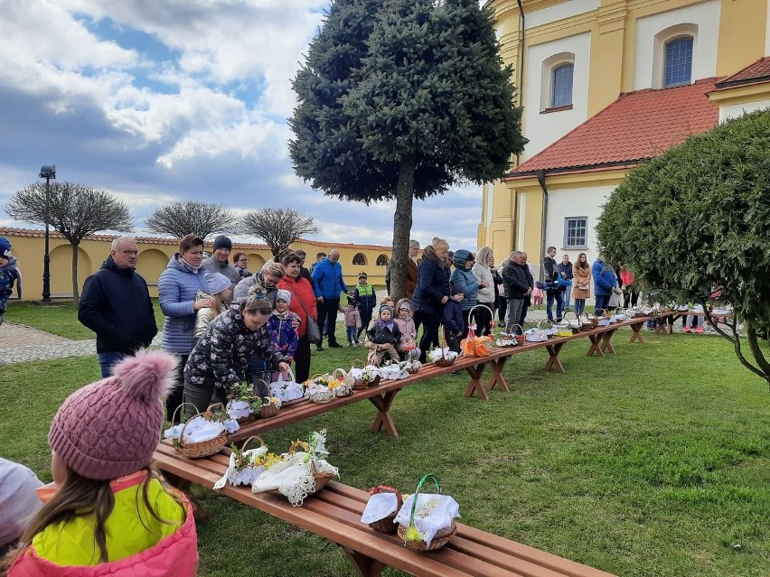 Święcenie pokarmów w Choroszczy