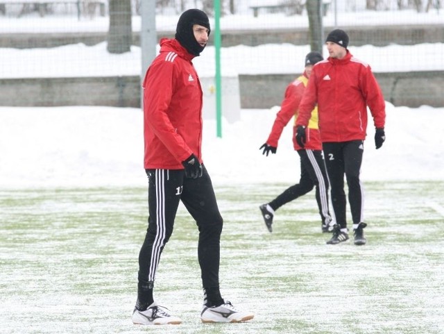 Słowak Pavol Stano po raz pierwszy w tym roku trenował z Koroną Kielce, po tym jak w grudniu doznał urazu stawu skokowego.