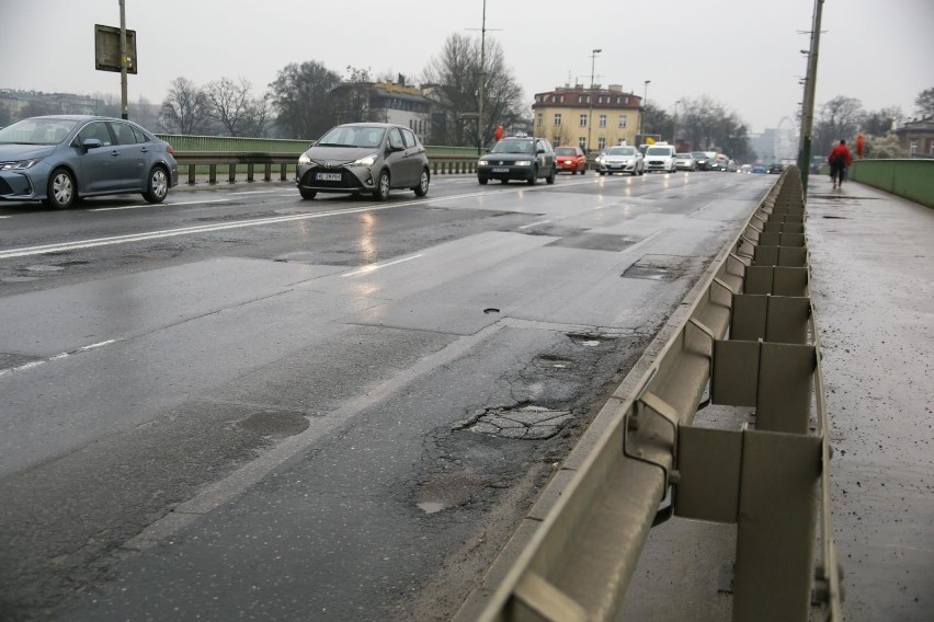 Kraków. Dziurawy most Dębnicki w końcu ma się doczekać remontu. Będą duże utrudnienia dla kierowców 