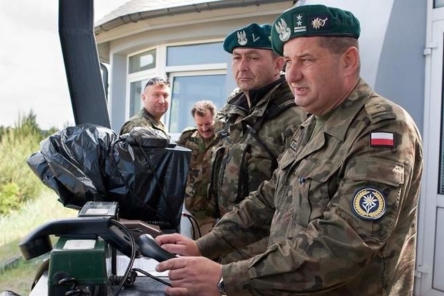 Wojsko ogłosiło przetarg na budowę ogromnego obiektu na poligonie. Powstaną m.in. koszary, sztab i wieża kontroli lotów. Reszta projektu jest tajna.