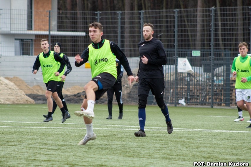 LZS Zdziary ograł w meczu sparingowym juniorów starszych...