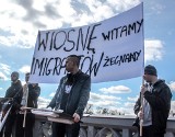 Młodzież Wszechpolska z Lublina przeciw imigrantom. "Wiosnę witamy, imigrantów żegnamy" (ZDJĘCIA)