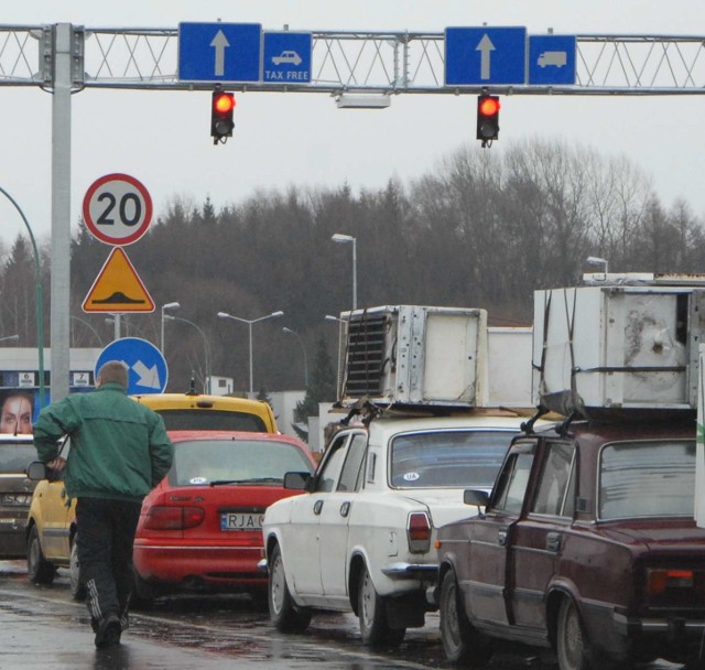 Po trzech dniach protestów, odprawy podróżnych na polsko-ukraińskim przejściu granicznym w Medyce wreszcie odbywają się bez zakłóceń.