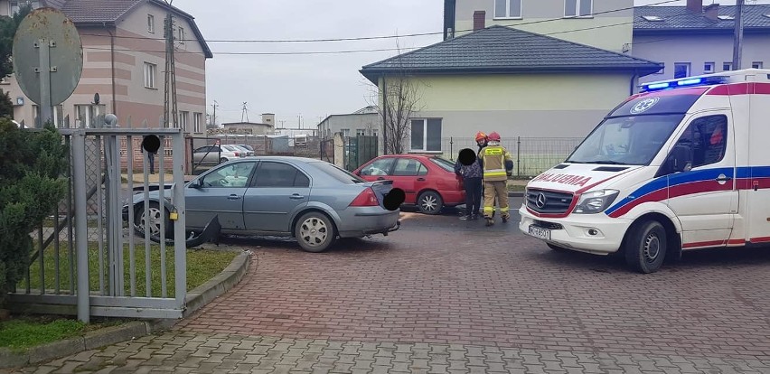 Przasnysz. Wypadek na Szosie Ciechanowskiej, 29.02.2020. Jedna osoba trafiła do szpitala. Zobaczcie zdjęcia