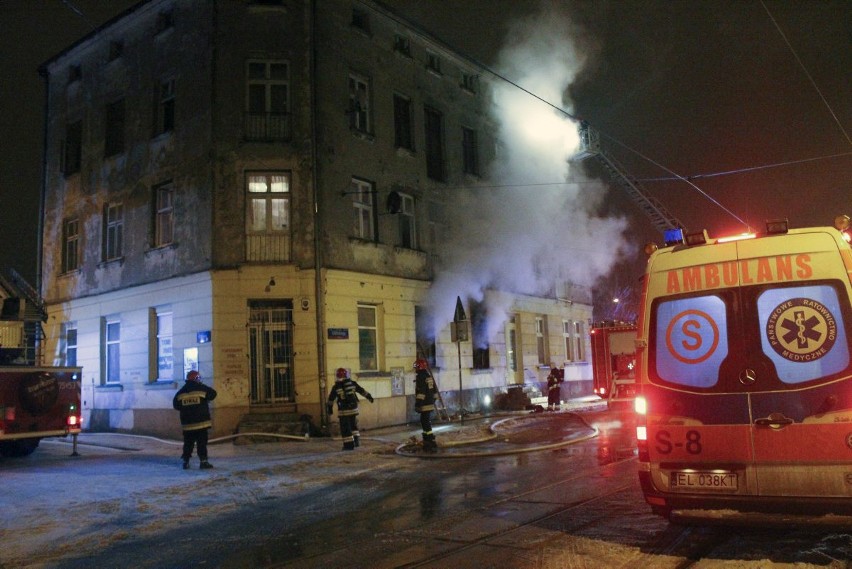 Pożar na Kilińskiego. 7 osób rannych, kilkadziesiąt ewakuowanych [ZDJĘCIA+FILM]