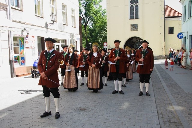 Niemcy wystąpili w trakcie festiwalu orkiestr dętych gościnnie, ale zdobyli tytuł "Orkiestry Roku Miasta Zakochanych"