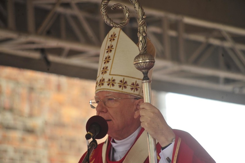 Abp Jędraszewski zwolnił pięć matek z dziećmi. "Módlcie się za nas i księdza arcybiskupa" 20 09 [AKTUALIZACJA]