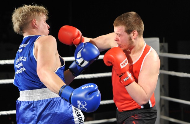 Michał Olesiuk (z prawej) stoczył w finale efektowny bój z Michałem Szyszkowskim.