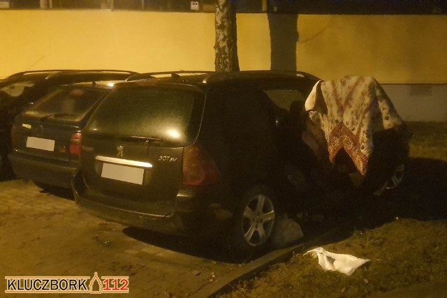 We wraku auta, stojącego na parkingu przy ul. Grunwaldzkiej w Kluczborku, znaleziono ciało mężczyzny.