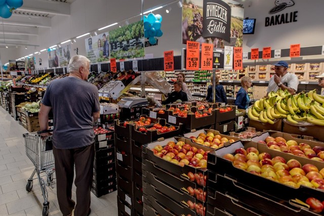 NIEDZIELE HANDLOWE LISTOPAD 2018. W które niedziele listopada sklepy będą otwarte? Sprawdź kalendarz dni niedziel handlowych w listopadzie. Godziny otwarcia Tesco, Biedronka, Lidl, Carrefour, Żabka, Auchan. OTWARTE SKLEPY NIEDZIELA.