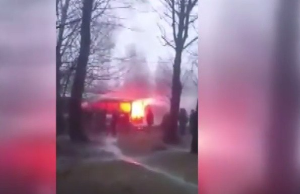 Ruda Śląska: Mężczyzna odpalił racę w autobusie. Policja szuka świadków WIDEO+ZDJĘCIA