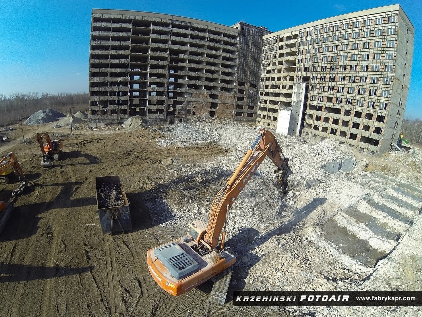 Burzenie Szpitala Religi w Zabrzu z lotu drona