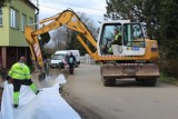 Gmina Gdów. Budowa chodnika przy drodze Wieniec - Jaroszówka blisko finału [ZDJĘCIA]