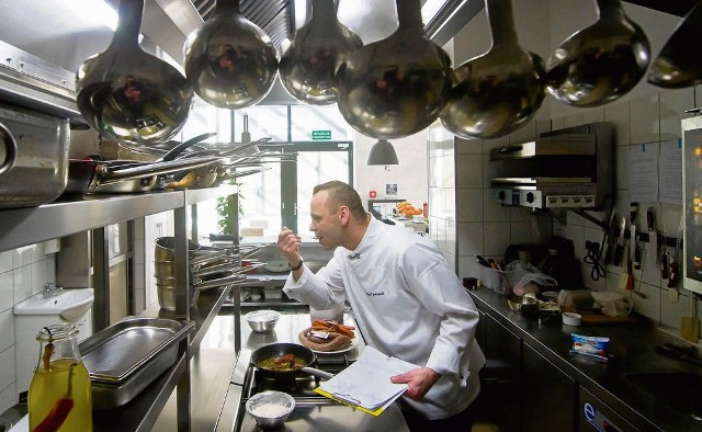 Kulinarni blogerzy chętnie oceniają restauratorów. Jak Rafał Godziemski  (Memo) oceni ich dokonania w kuchni?