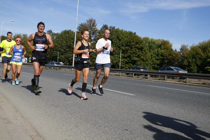 Uczestnicy Maratonu Warszawskiego 2018. Więcej zdjęć...