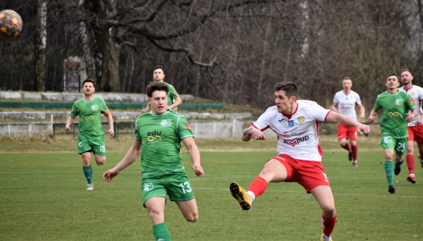 IV liga piłkarska w Małopolsce: KS Chełmek - MKS Trzebinia...