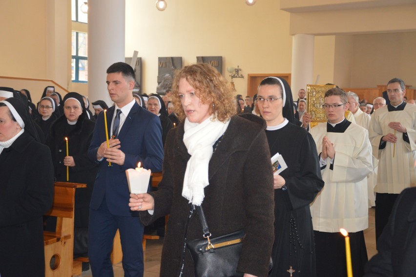 Dzień Życia Konsekrowanego w kościele seminaryjnym w Opolu