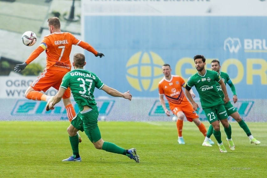 PKO Ekstraklasa. Bruk-Bet Termalika Nieciecza - Radomiak Radom 1:1. Filip Majchrowicz bohaterem meczu