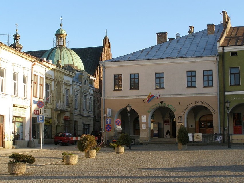 Rynek w Krośnie. 

CC BY-SA 3.0 pl